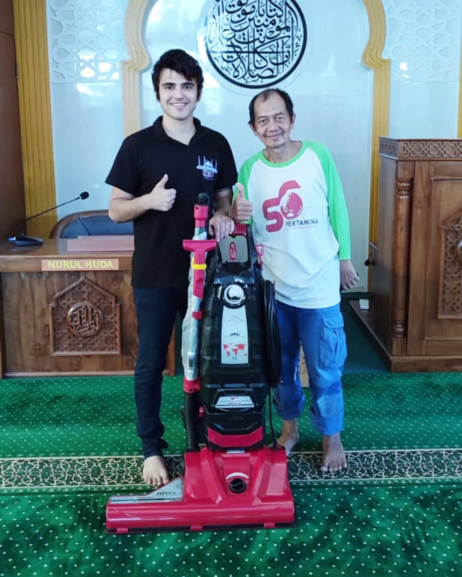 Menjaga kebersihan masjid kini lebih mudah dengan Hamra